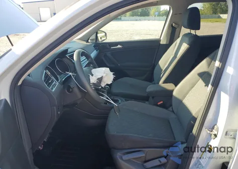 2018 Volkswagen Tiguan S z USA, uszkodzony, nr VIN 3VV0B7AX8JM021774